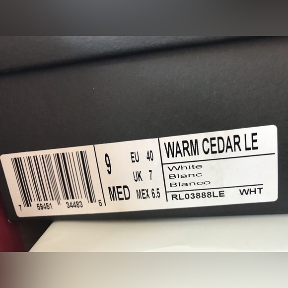 White Kenneth Cole Reaction “Warm Cedarle” leather wedge sandals. - Picture 9 of 9